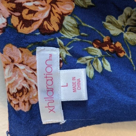 Floral Romper - Picture 2 of 4